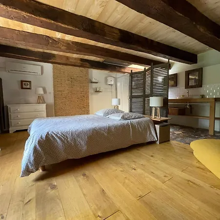 La Serva Les Lèches